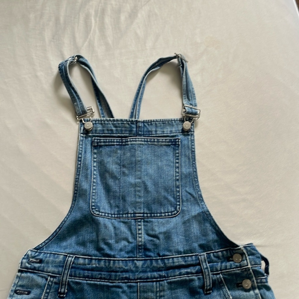 Madewell short overalls!
